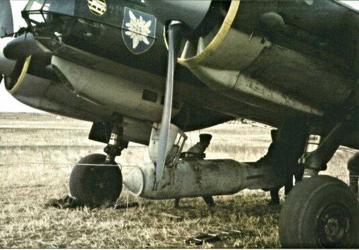 Ju 88A-4 du 9.KG-51.Lt.Klaus Dold. Ju-88A-4.et emblème personnel.jpg (109.06 KiB) Viewed 988 times Ju 88A-4 du 9.KG-51.Lt.Klaus Dold. Ju-88A-4.et emblème personnel.jpg